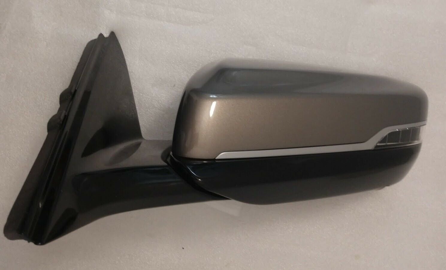 2016-2018 CT6 bronze LH power door mirror. Driver side +BSM +Camera +Light