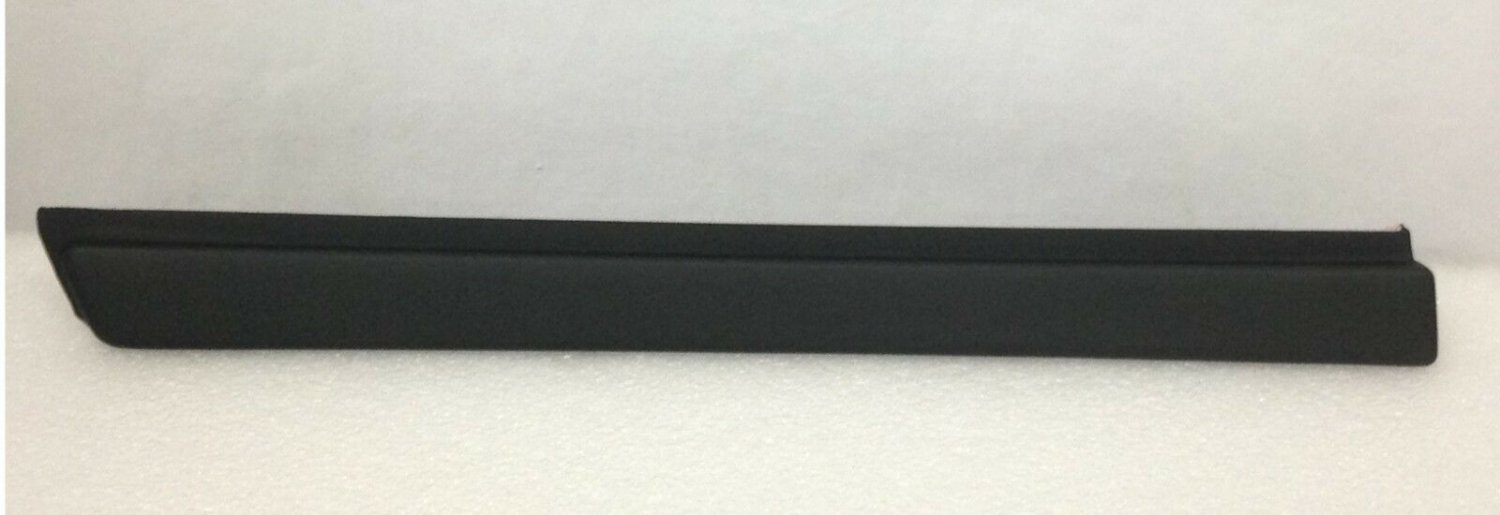 Cadillac CT6 2016-2018 black center console leather upholstered side trim piece