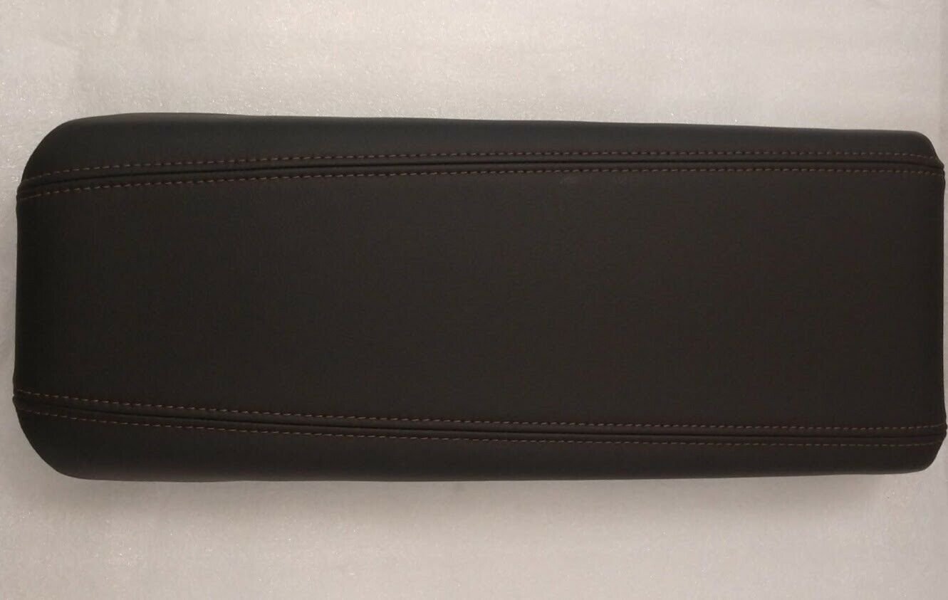 Jet black center console leather armrest lid w/ tan stitching for Cadillac XT4
