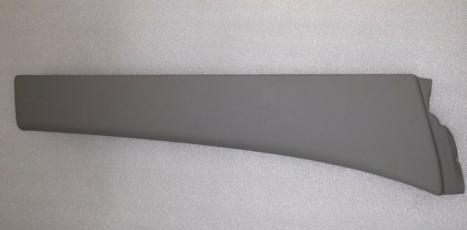 Light Platinum leather LH side trim piece for center console Cadillac CTS 2014+