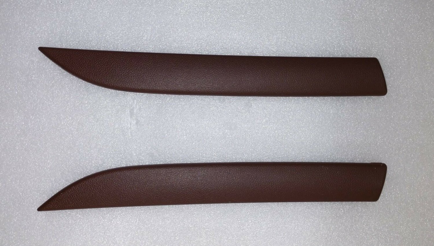 Buick LaCrosse Avenir chestnut center floor seat console side filler trim pieces