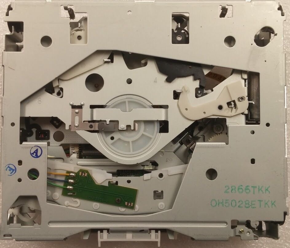 Ford CD radio drive mechanism. Is your mech broken? Solve it with this! @yr 2000