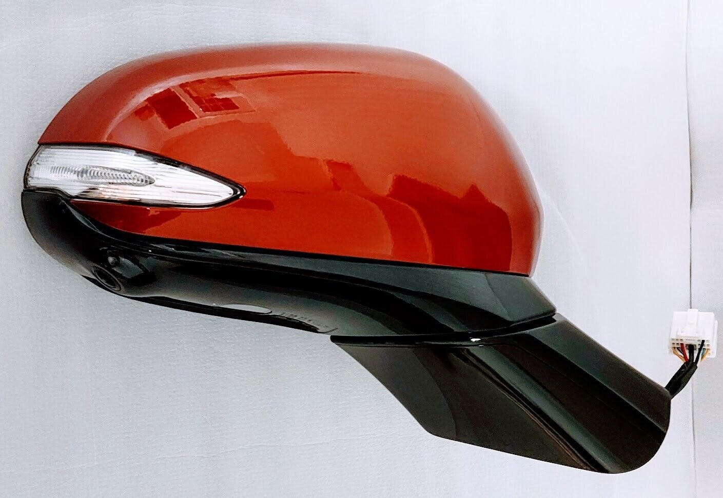 Orange RH passenger side door mirror w/ BVM Camera. OEM for 2019-2020 Santa Fe