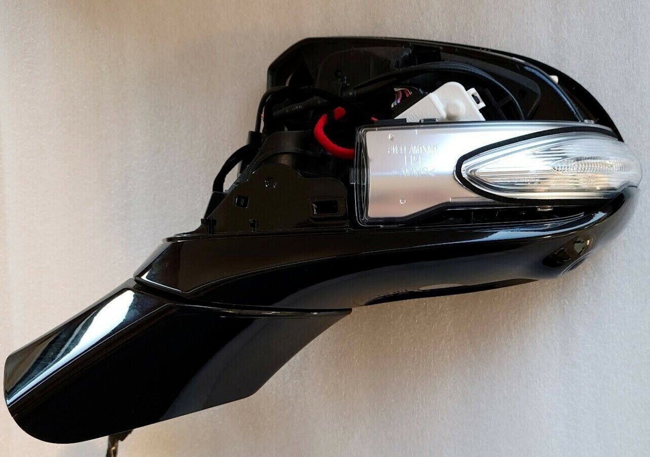 LH driver side door mirror with BSM + BVM camera. OEM for 2019-2020 Santa Fe