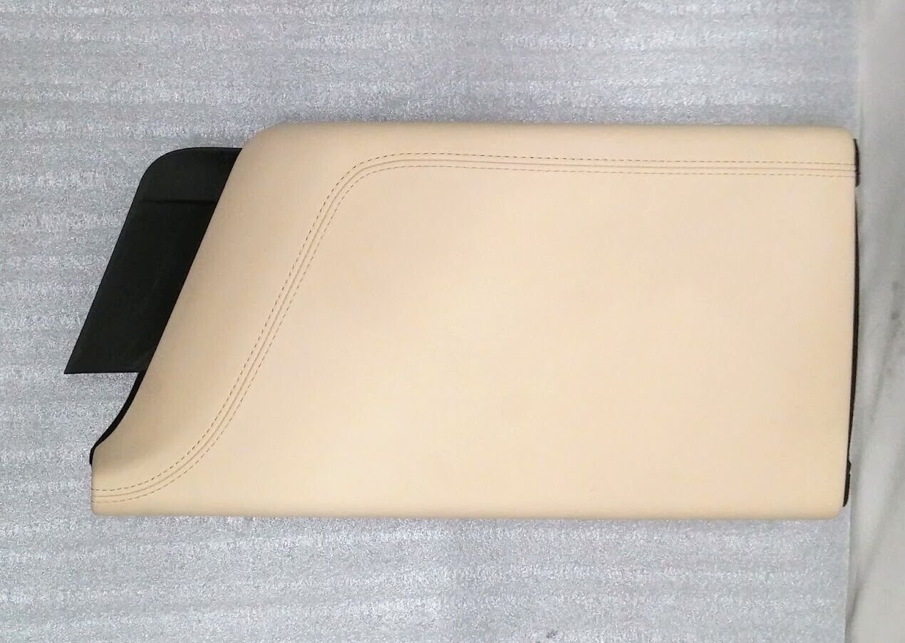 CT6 center floor console cashmere leather armrest lid + storage bin. Blem