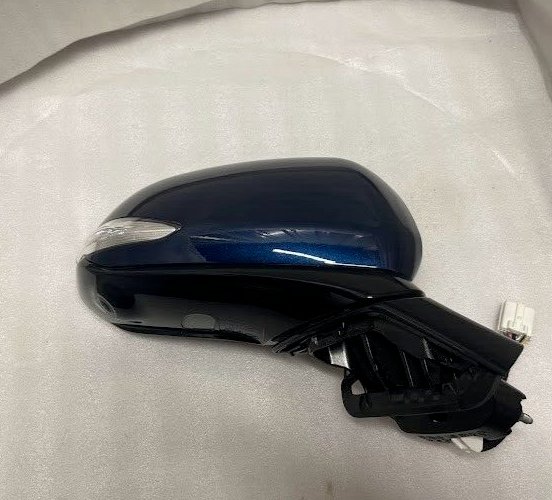 Blue RH passenger side door mirror w/ BSM BVM Camera OEM for 2019+ Santa Fe.Blem