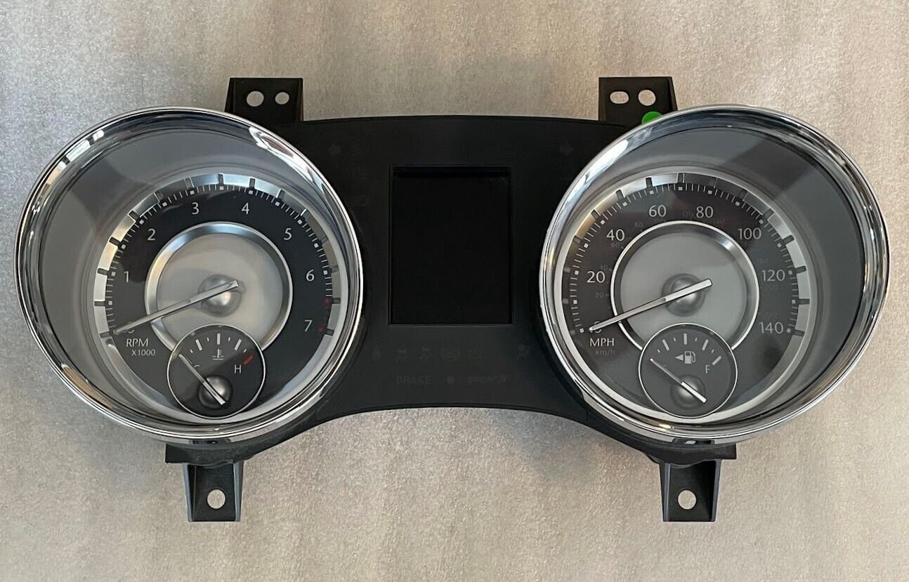 140 MPH instrument panel dash gauge cluster for 2012 Chrysler 300. Uninstalled!!
