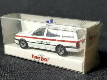 1/87 Volkswagen VW Golf III Variant Military Police AUSTRIA