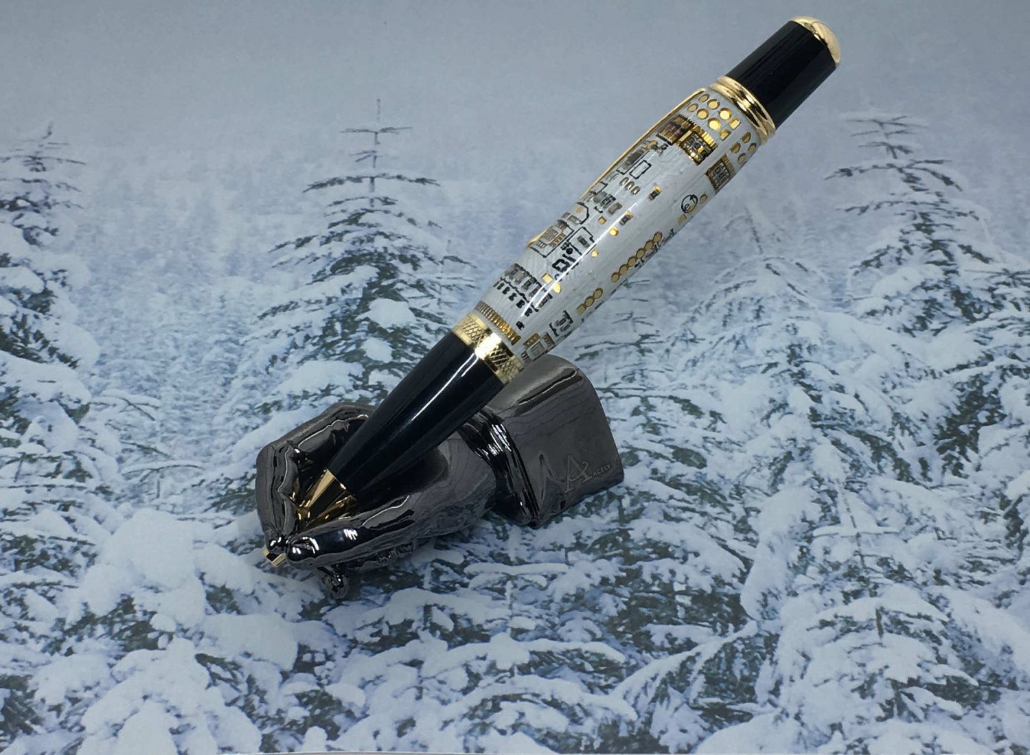 Circuit board pen