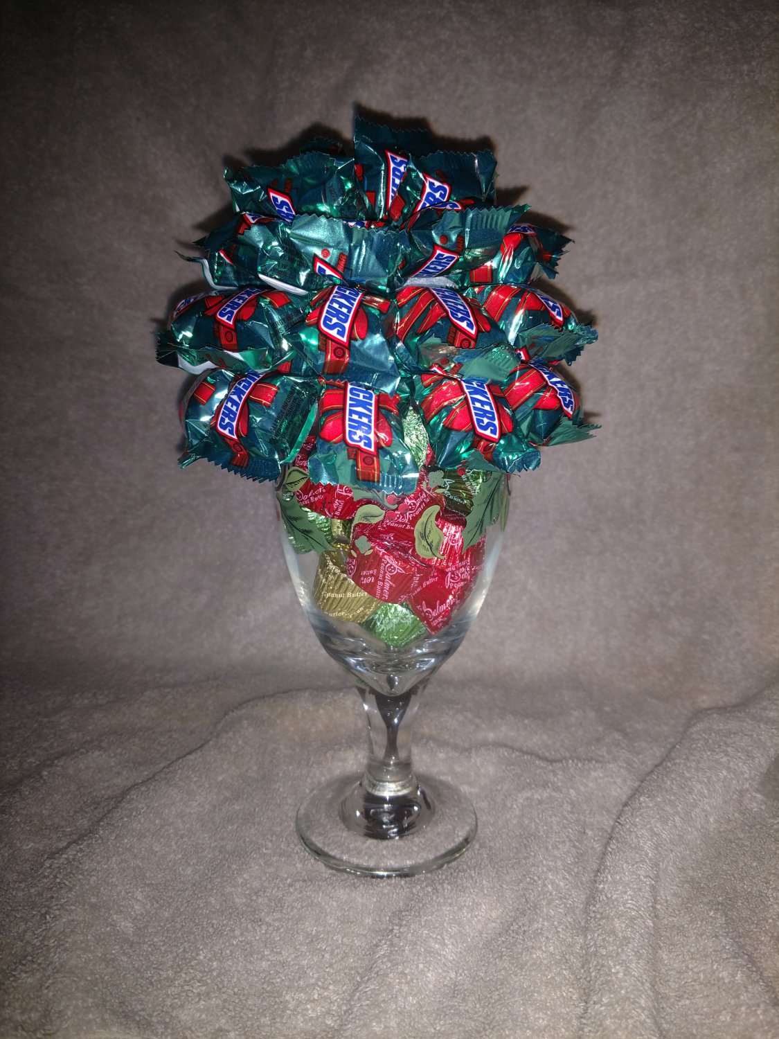 Miniature Snickers Christmas Goblet Bouquet