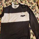 Batman jersey t shirt embroidered emblem long sleeve size Medium