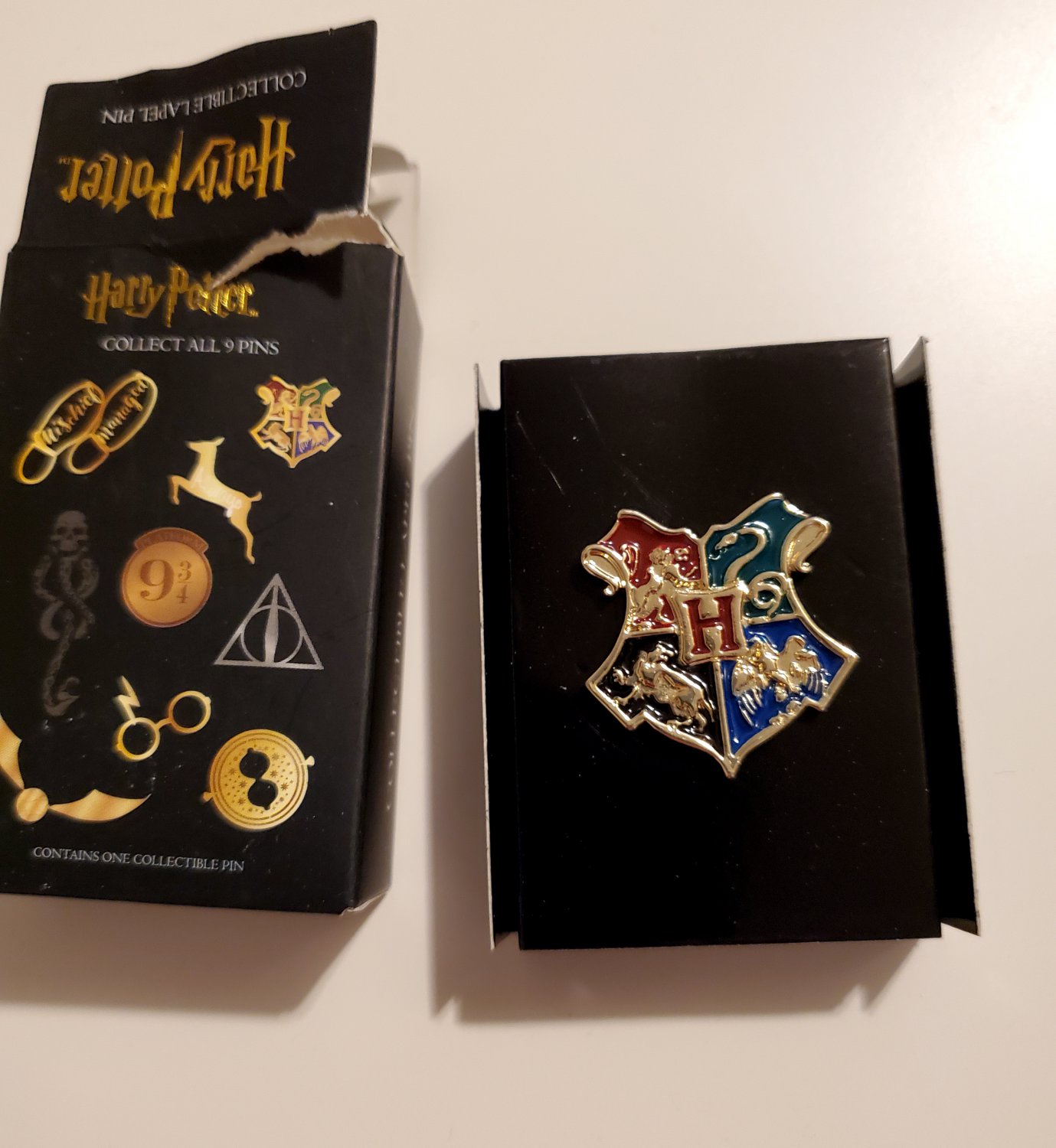 Harry potter enamel pin logo crest lapel blind box