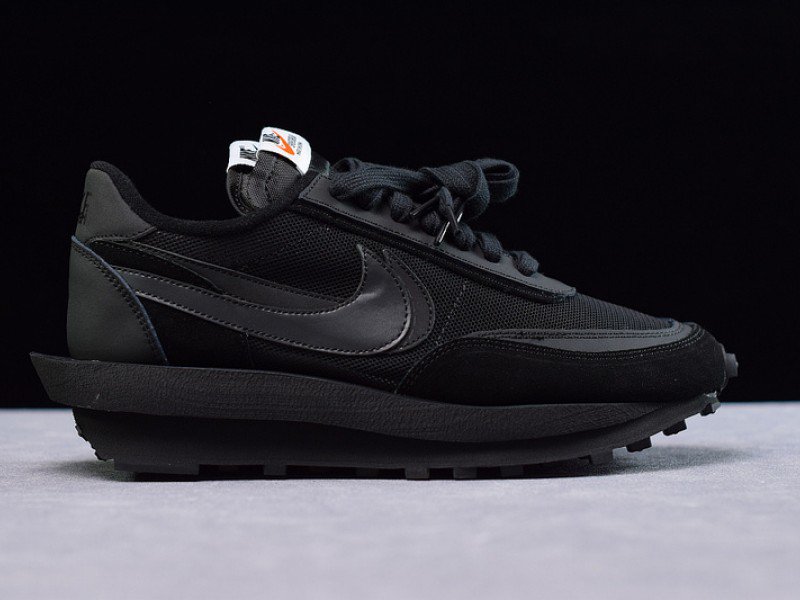 Sacai x Nike LDWaffle Triple Black