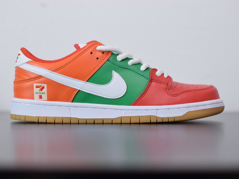Nike Dunk SB Low 7 Eleven