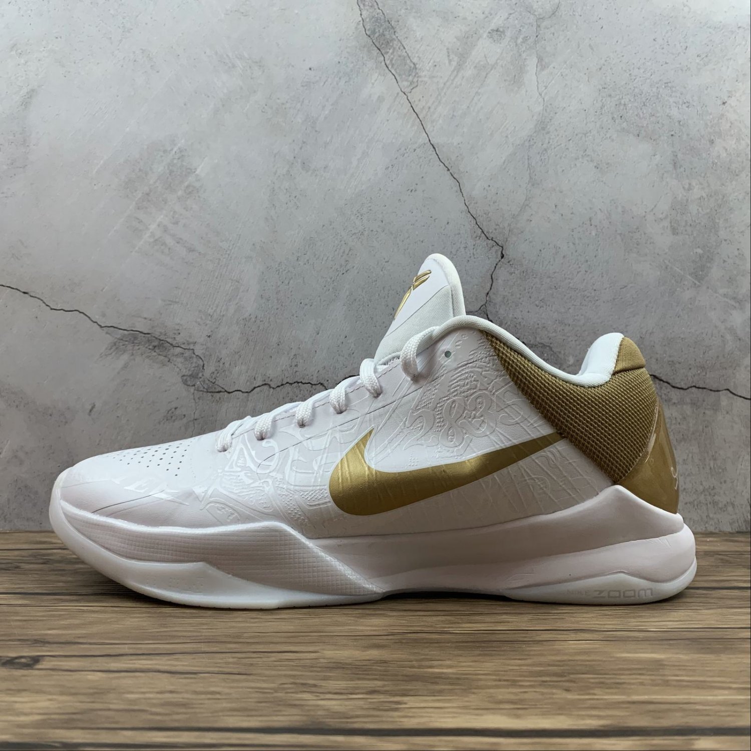 Zoom Kobe 5 'Big Stage Home' - Nike - 386429 108