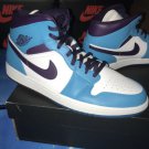 Jordan 1 Mid Hornets