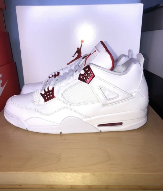 Jordan 4 Retro Metallic Red
