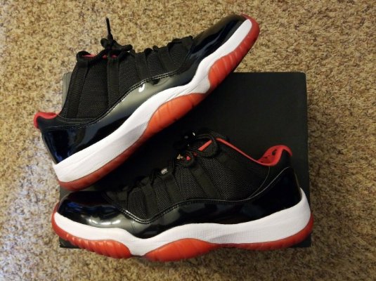 Jordan 11 Retro Low Bred