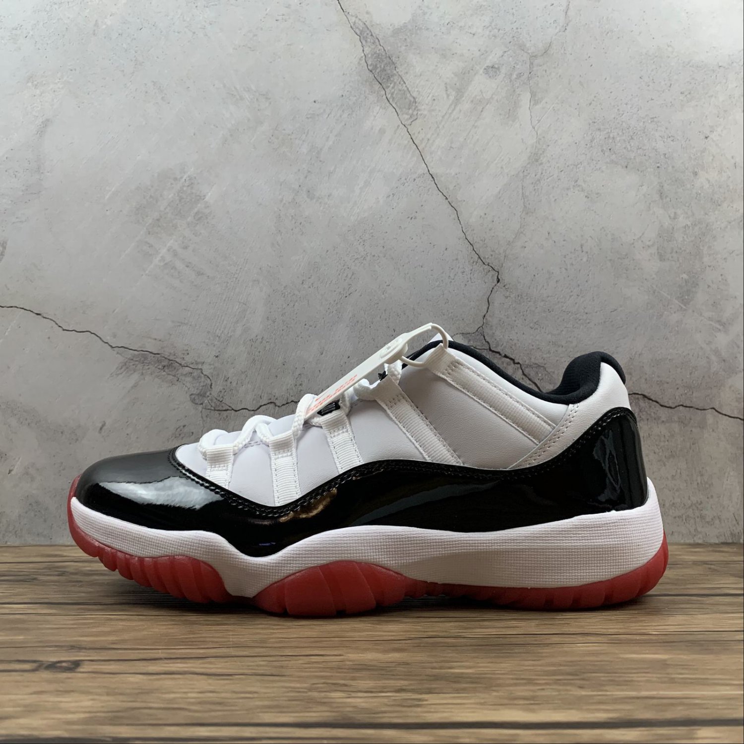 Air Jordan 11 Retro Low 'Concord-Bred' AV2187 160