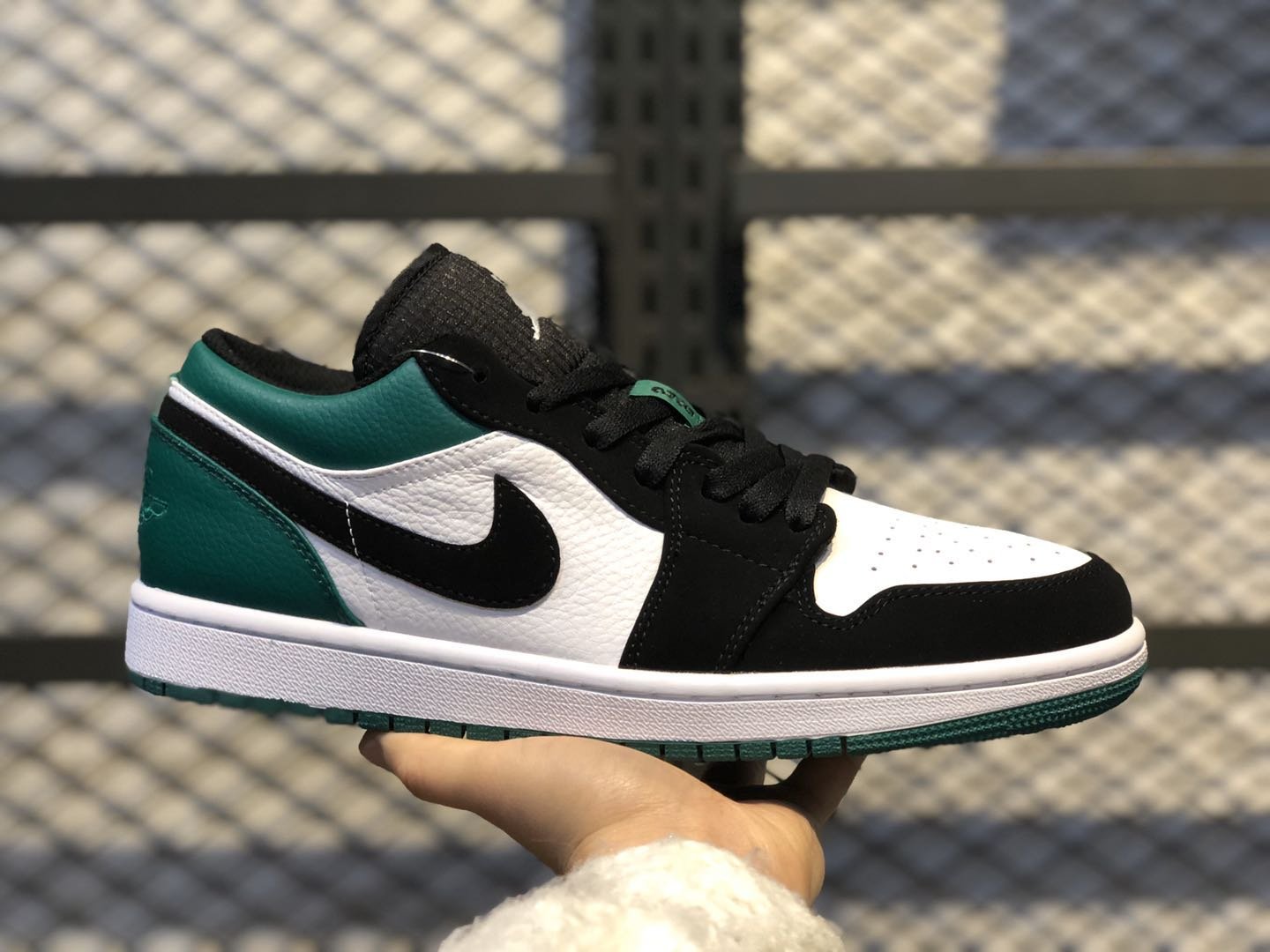 Men&acirc;��s Air Jordan 1 Low White