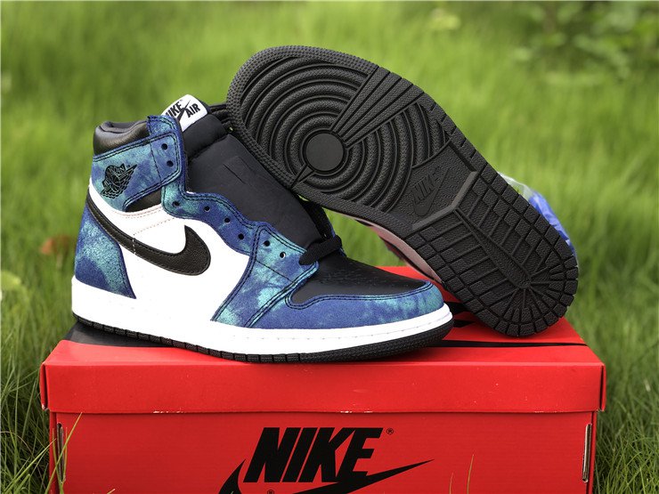 A J 1 High OG WMNS &acirc;��Tie-Dye&acirc;�� CD0461-100