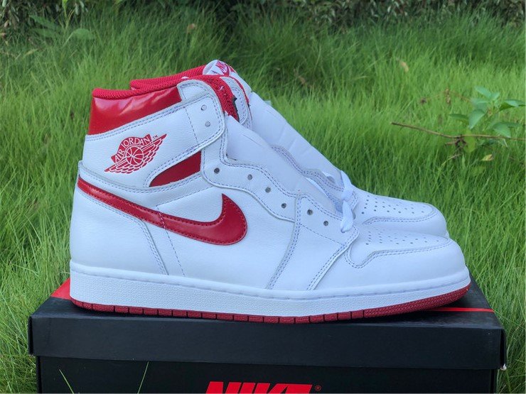 Air Jordan 1 OG “Metallic Red” 555088103