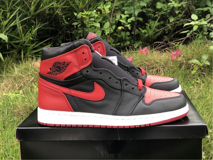 Jordan 1 Retro Banned 432001-001