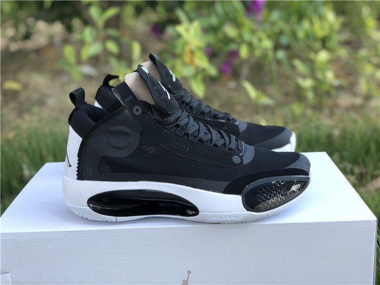 Air Jordan 34 &acirc;��Eclipse&acirc;�� AR3240-001
