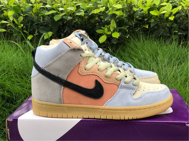 NIKE SB DUNK high CN 8345-001