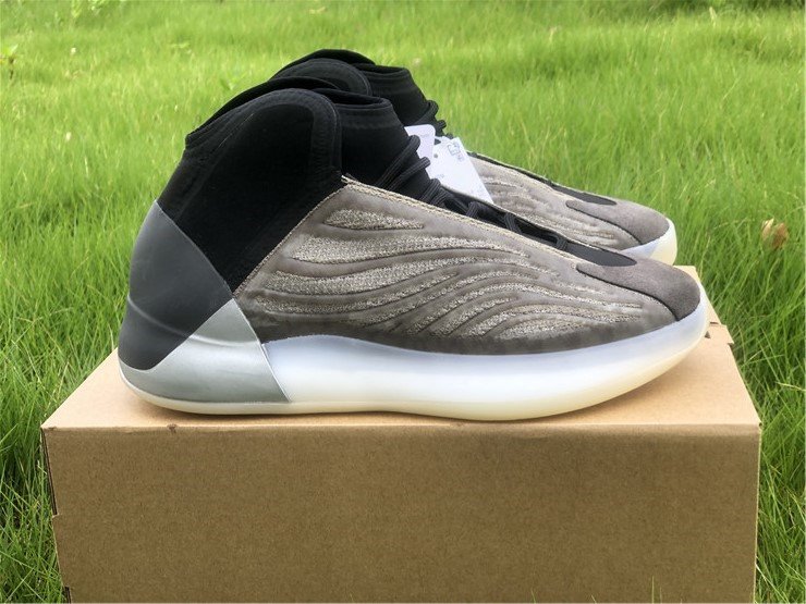 Yeezy Quantum &acirc;��Barium&acirc;�� H68771