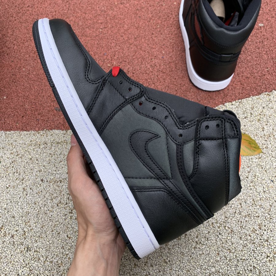 Air Jordan 1 Retro High OG 'Black Gym Red' 555088 060