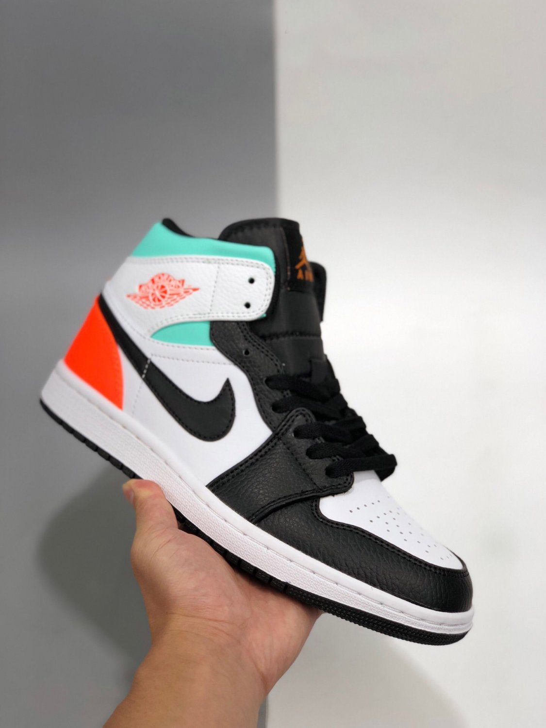Air Jordan 1 Mid &acirc;��Black Toe&acirc;�� BQ6931-100 For Sale