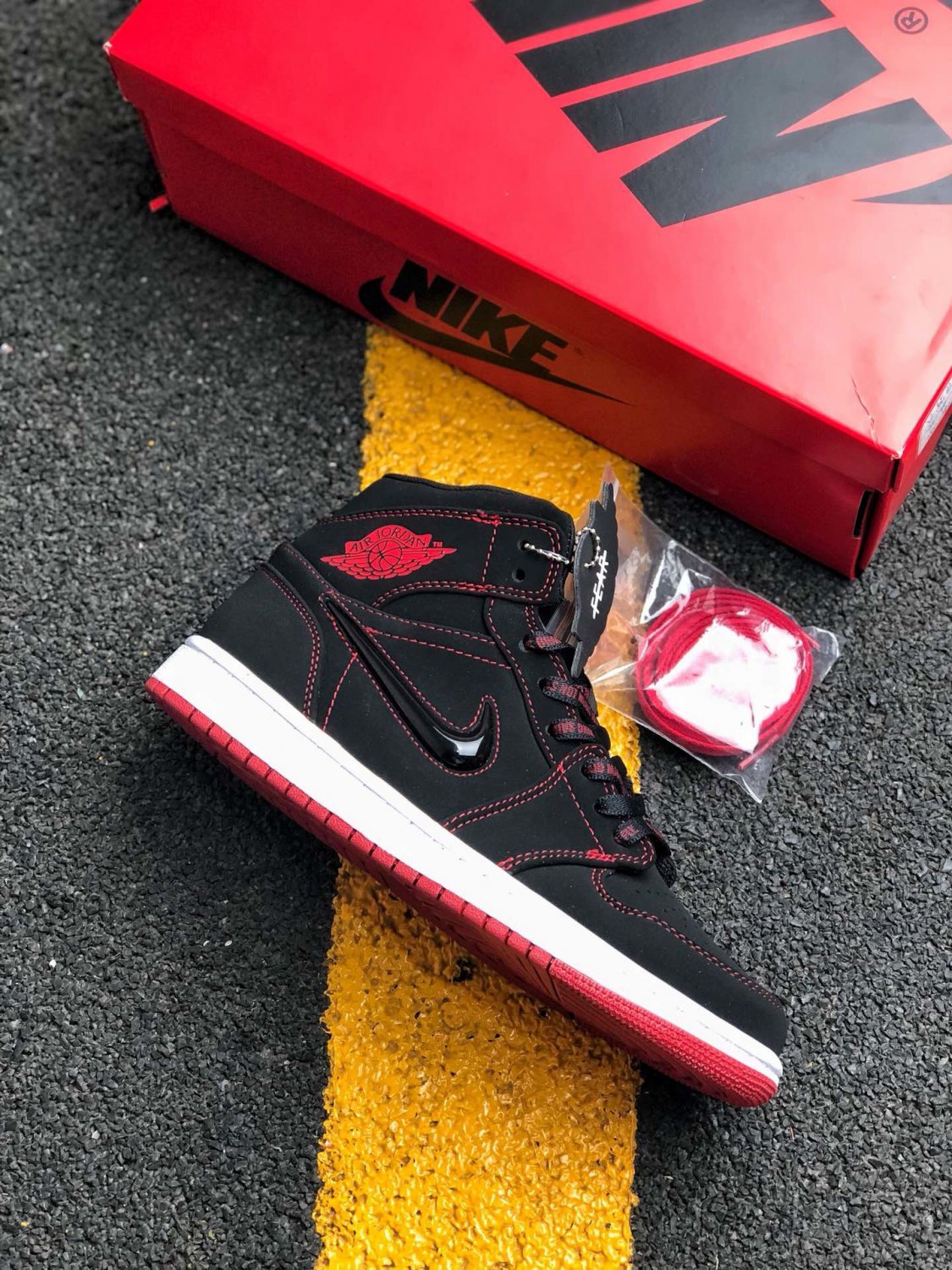 Air Jordan 1 Mid &acirc;��Fearless&acirc;�� Black Gym Red-White For Sale
