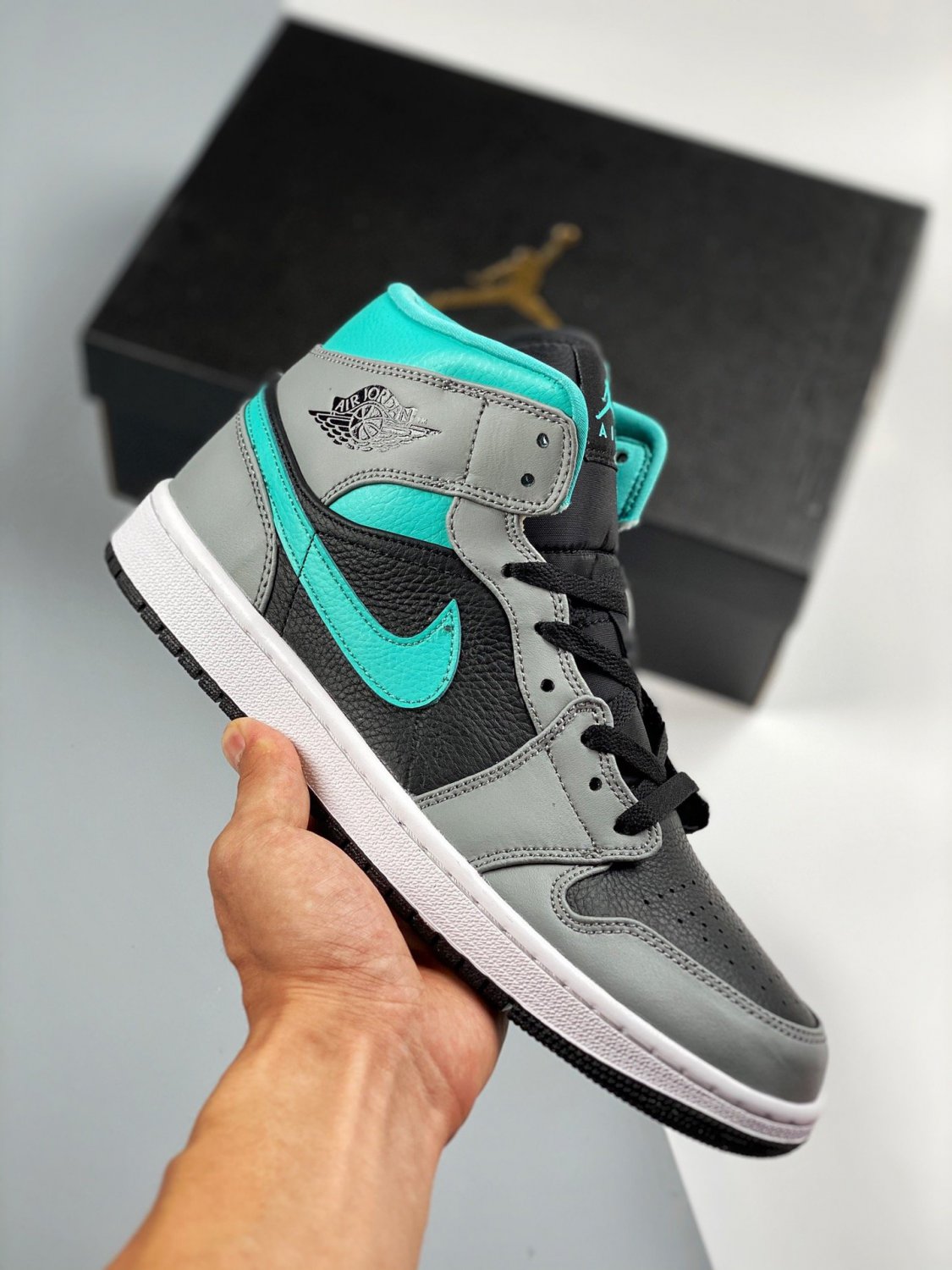 air jordan grey aqua