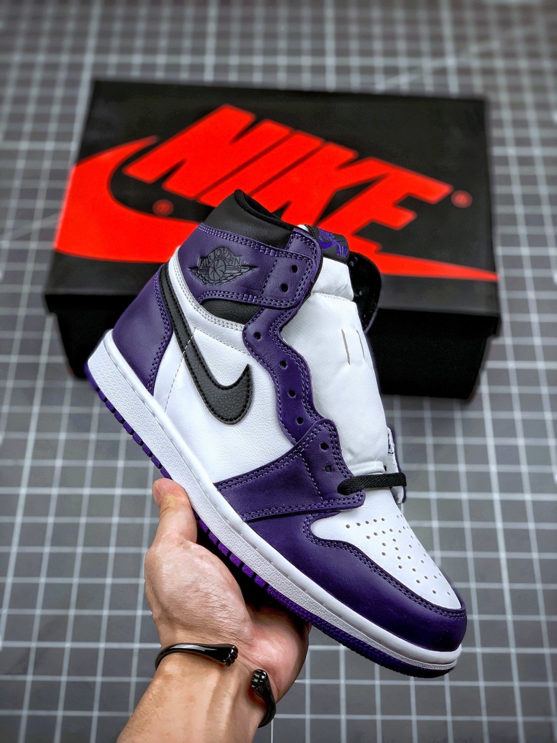 Air Jordan 1 Retro High OG Court Purple White-Black For Sale