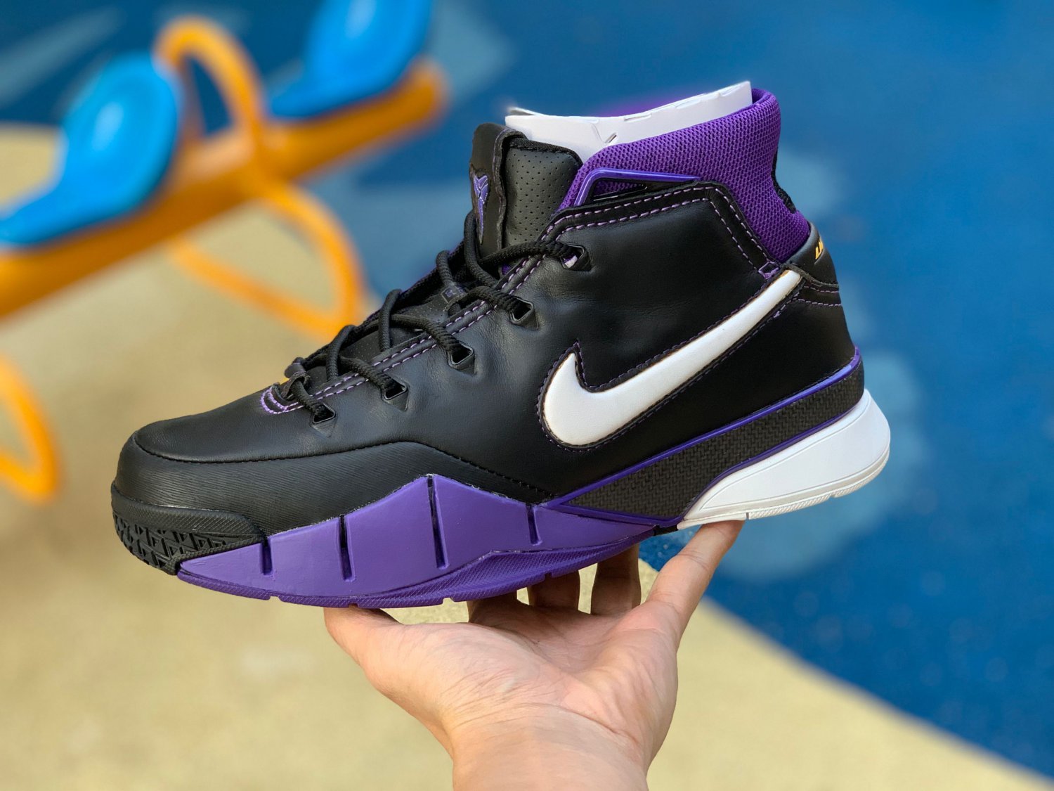 kobe 1 protro black out