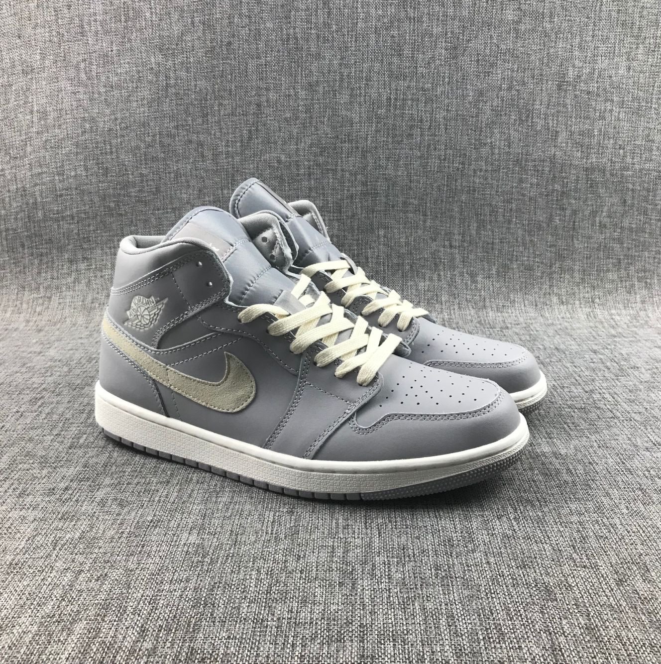 AIR JORDAN 1 Mid CD7240-002