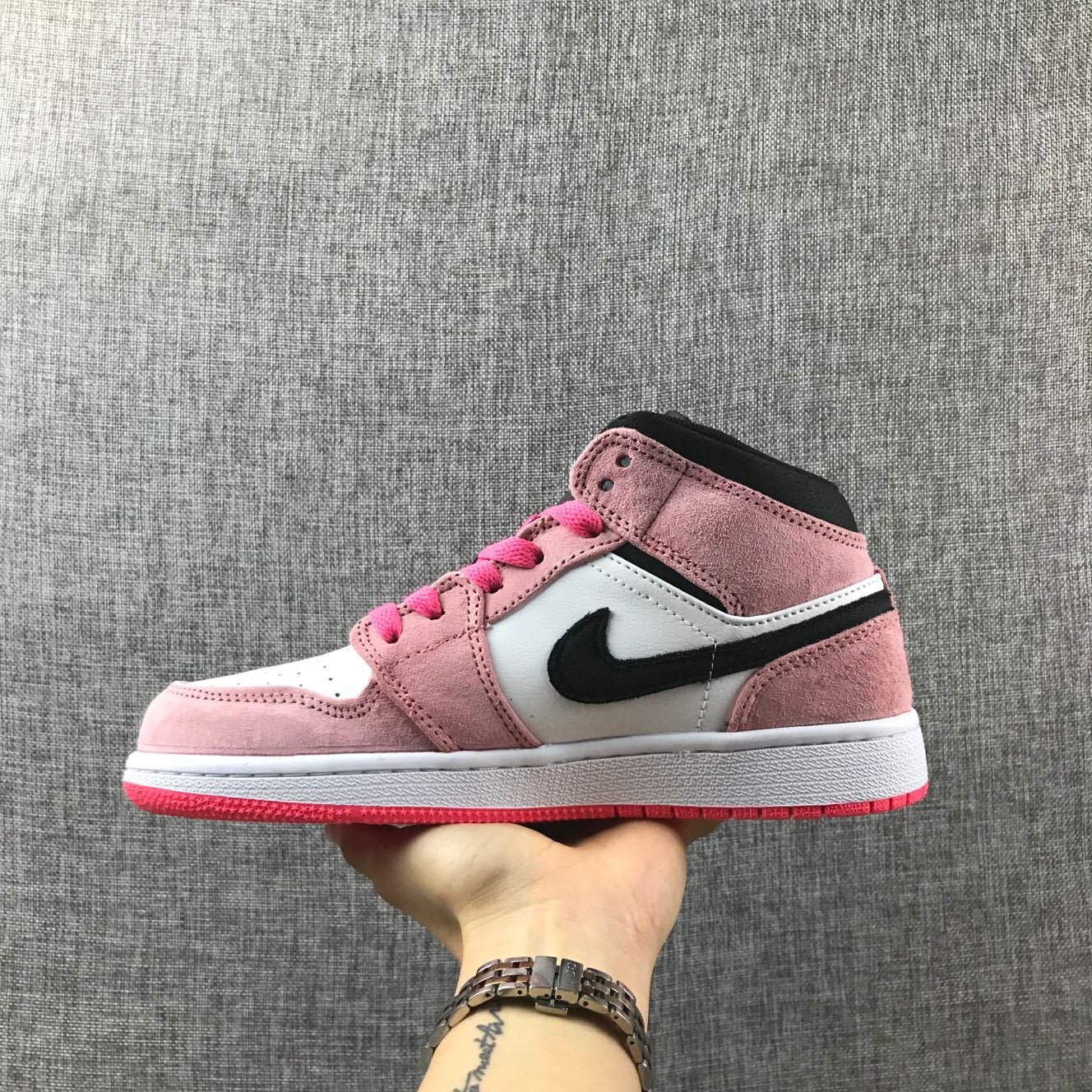 Air Jordan 1 Mid SE 'Crimson Tint' 852542 801