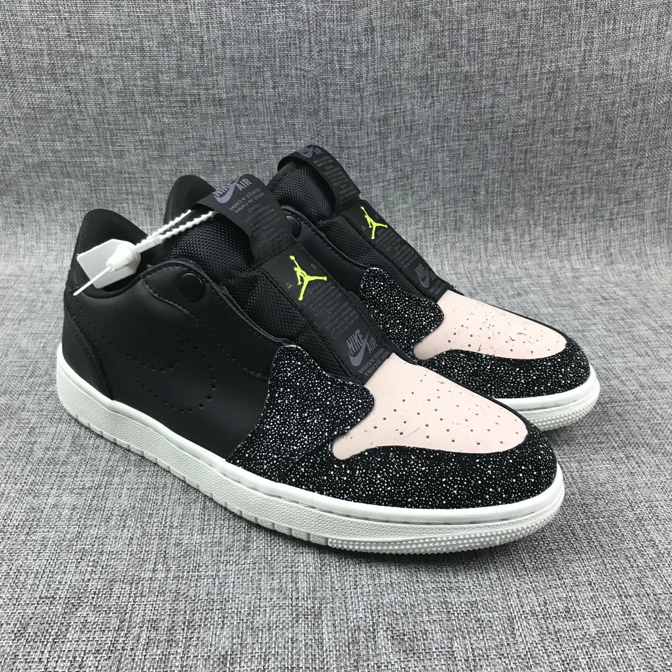 Air Jordan 1 Retro Low OG Premium 'White Tan' 905136 100