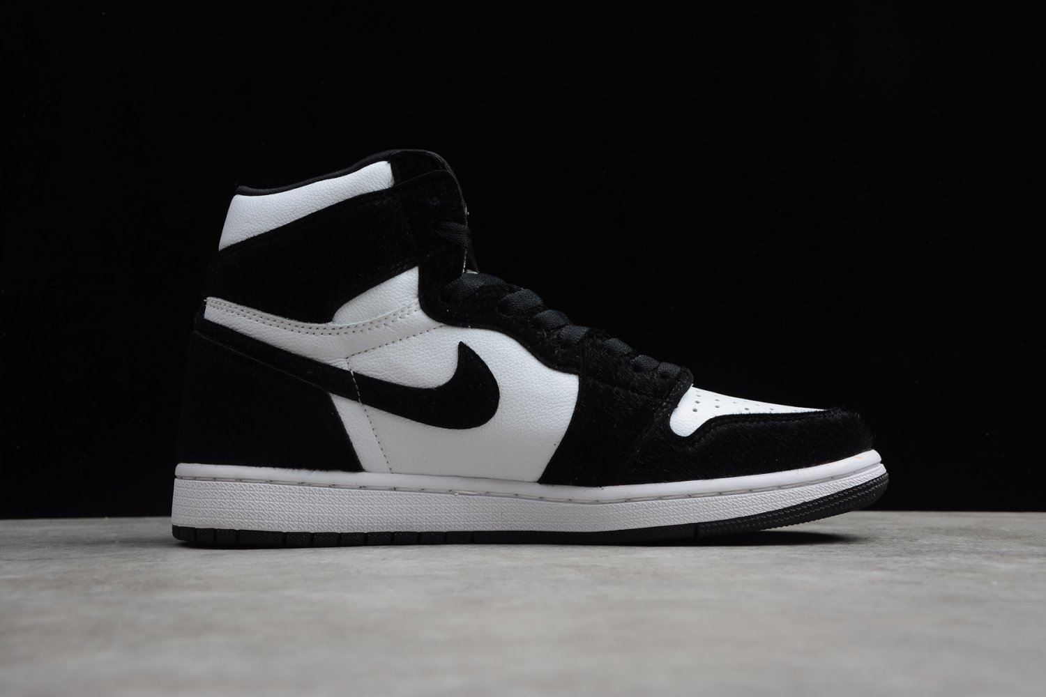 Air Jordan Retro 1 High OG Twist Panda Black White Cd0461-007