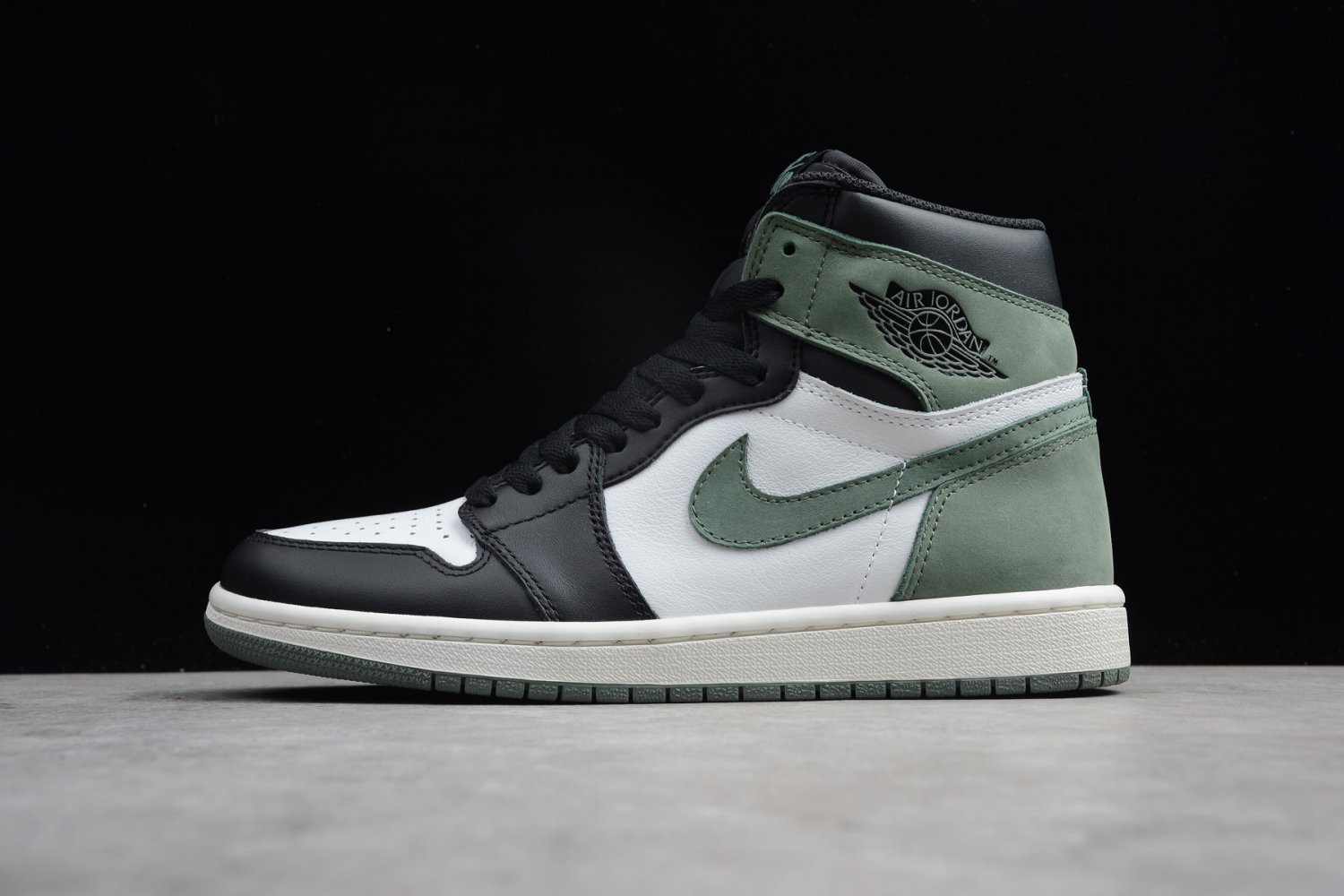 Jordan 1 Retro High OG Clay Green - 555088 135
