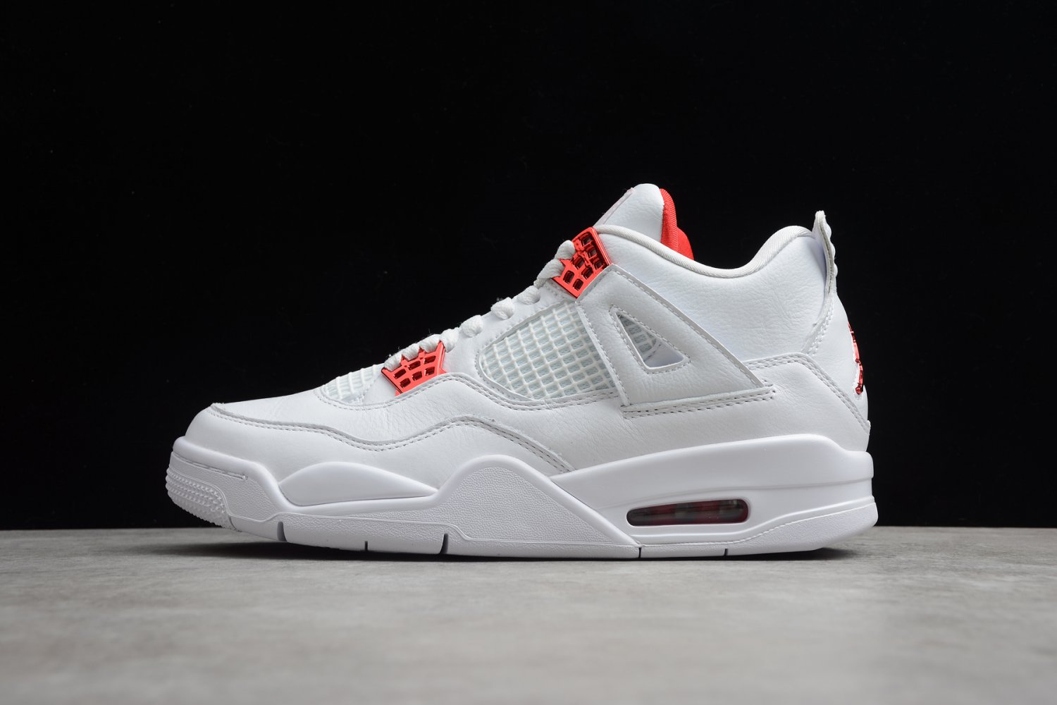 Air Jordan 4 Retro Metallic Red CT8527-112