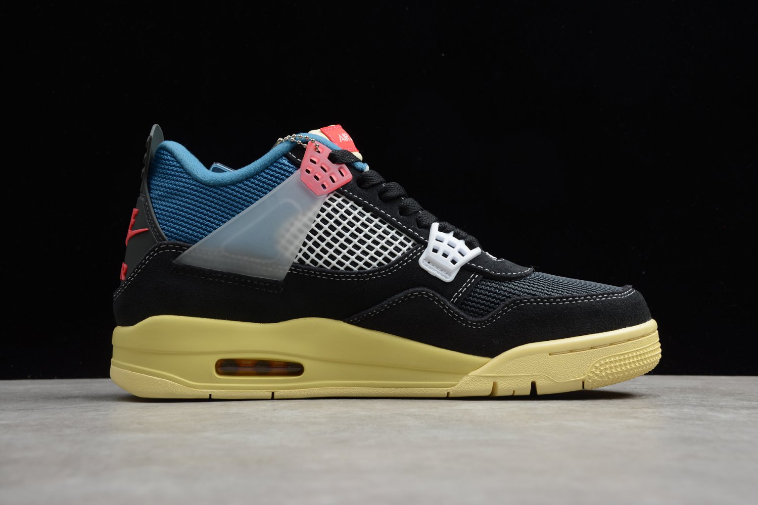 Jordan 4 Retro Union Off Noir CD9533-001