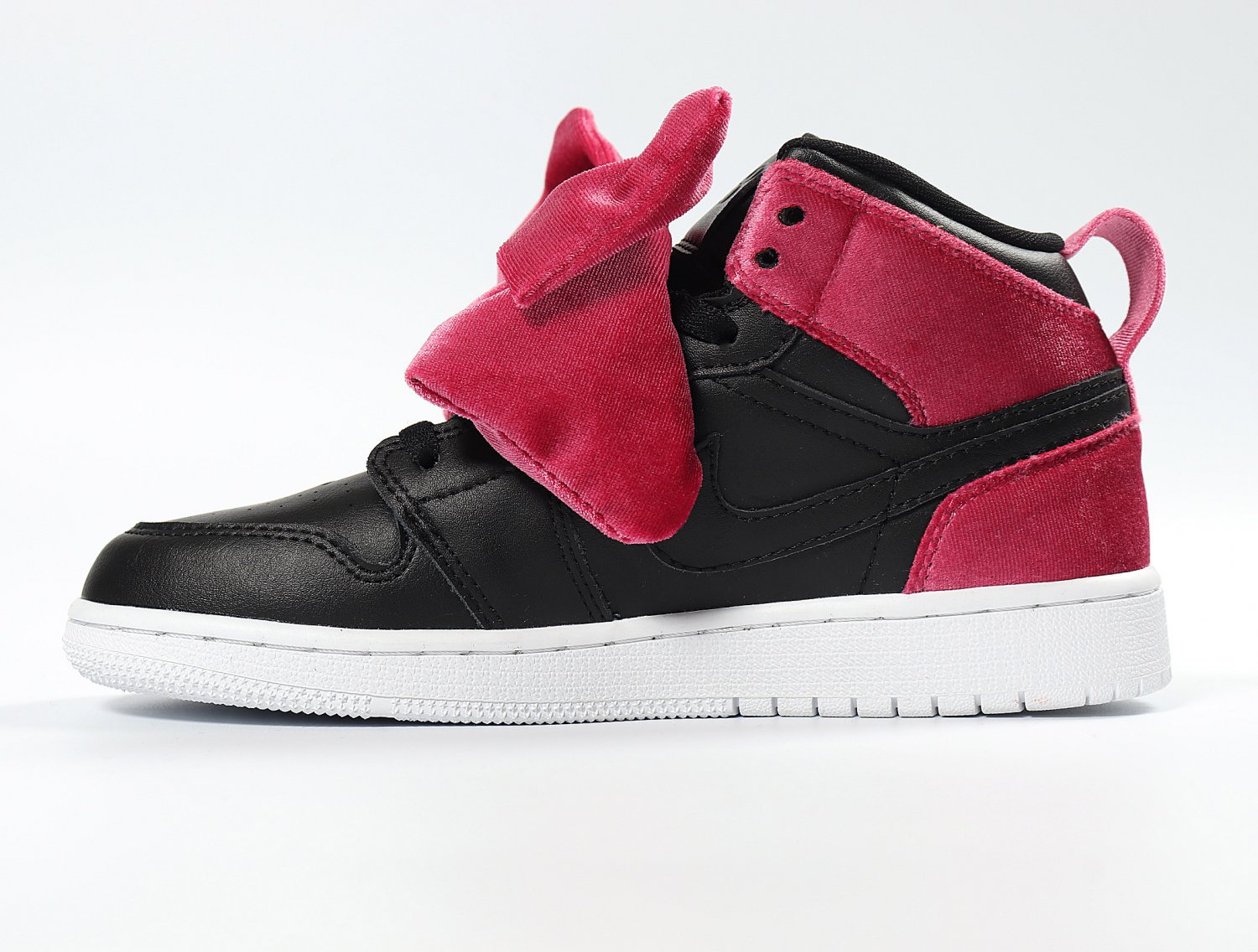 jordan 1 bow