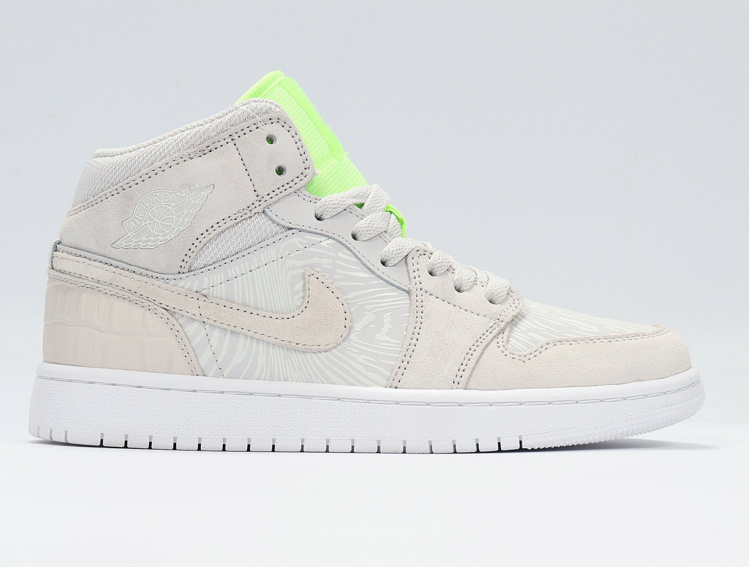 Wmns Air Jordan 1 Mid 'Ghost Green' CV3018 001