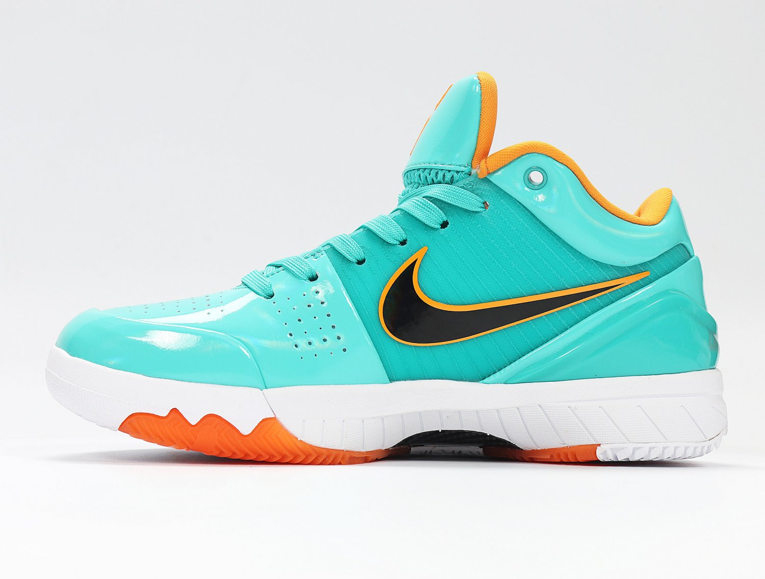 Undefeated x Kobe 4 Protro 'Hyper Jade' CQ3869 300