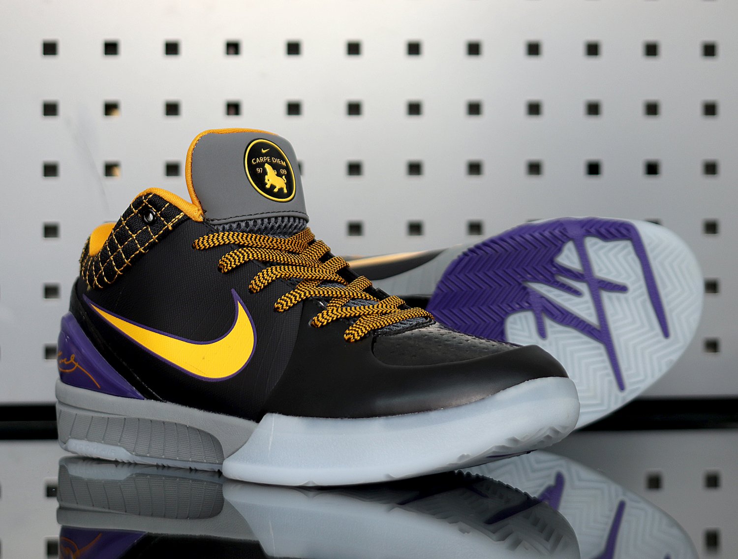 Zoom Kobe 4 Protro 'Carpe Diem' AV6339 001