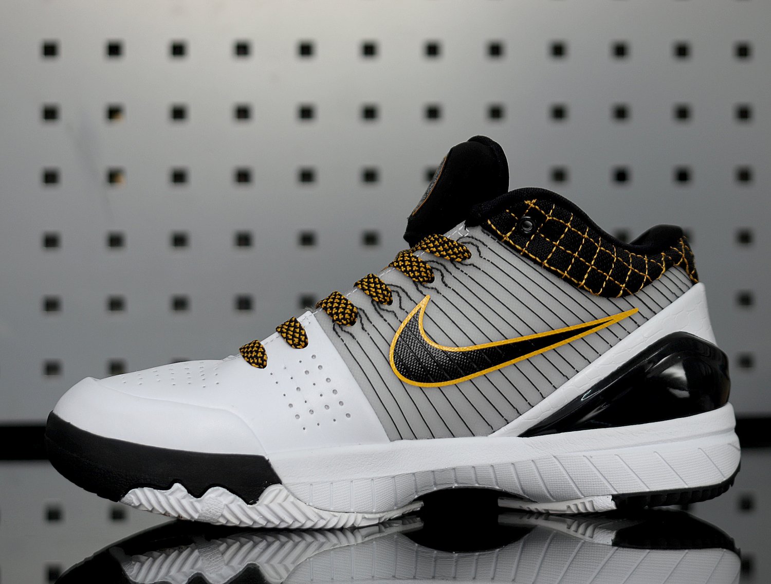 Zoom Kobe 4 Protro 'Del Sol' AV6339 101