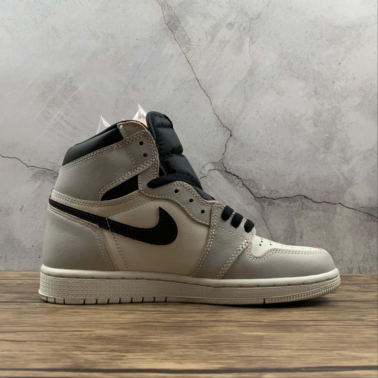 Air Jordan 1 Retro High SB 'NYC to Paris' - CD6578 006