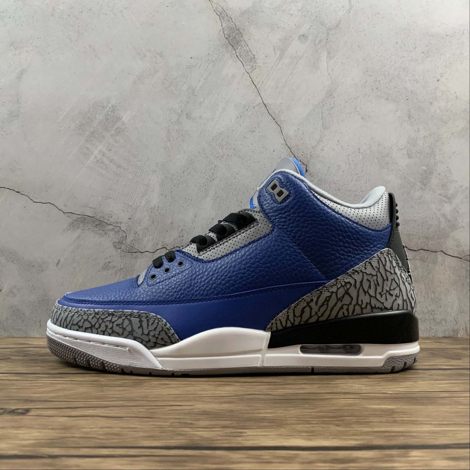 Air Jordan 3 Retro 'Varsity Royal' CT8532 400